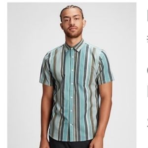 GAP Factory Poplin Shirt in Slim Fit